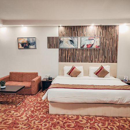 The Altruist Business Hotel Kharadi Pune Dış mekan fotoğraf