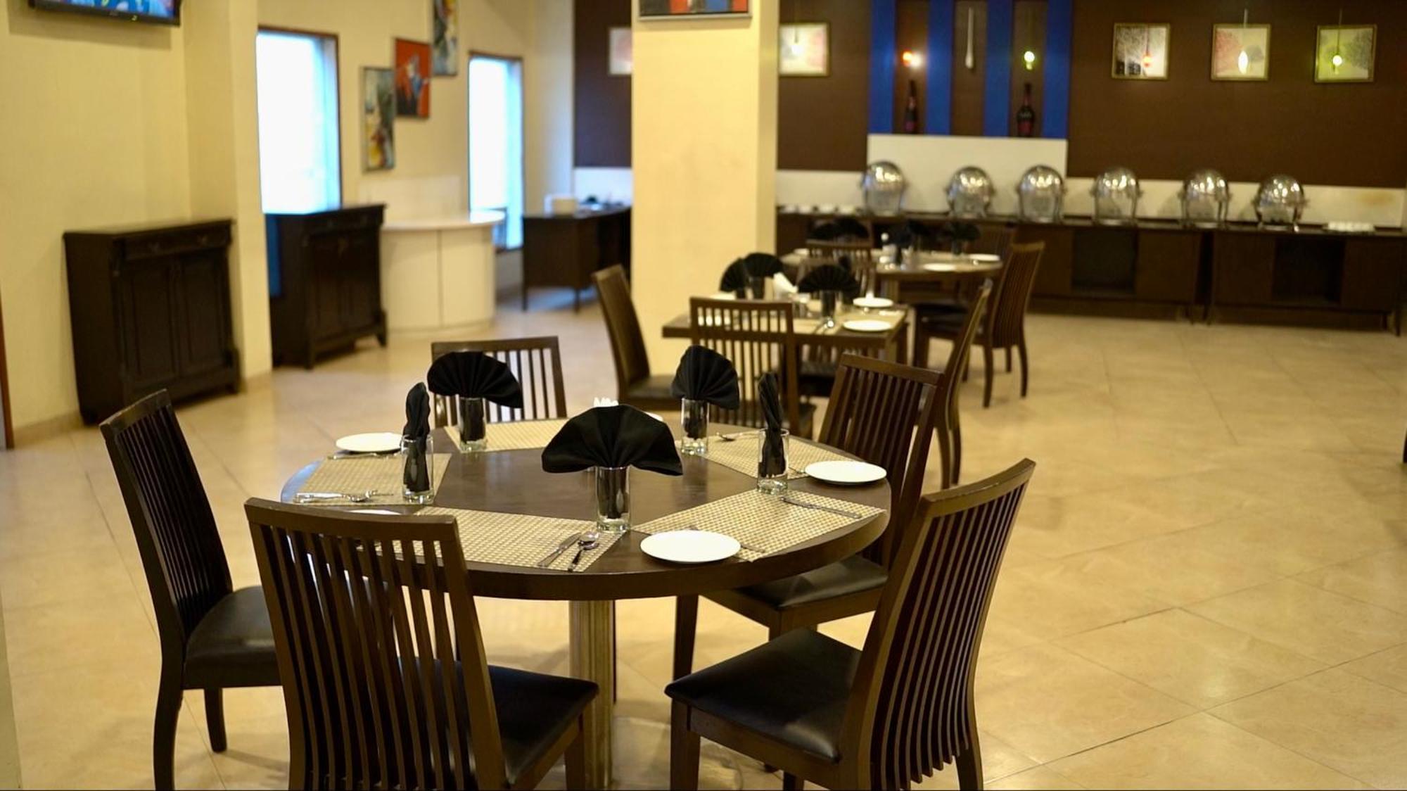 The Altruist Business Hotel Kharadi Pune Dış mekan fotoğraf